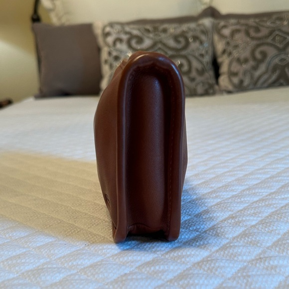 Coach Chunky Case in British Tan SLG ALERT!!!!! - Picture 3 of 11